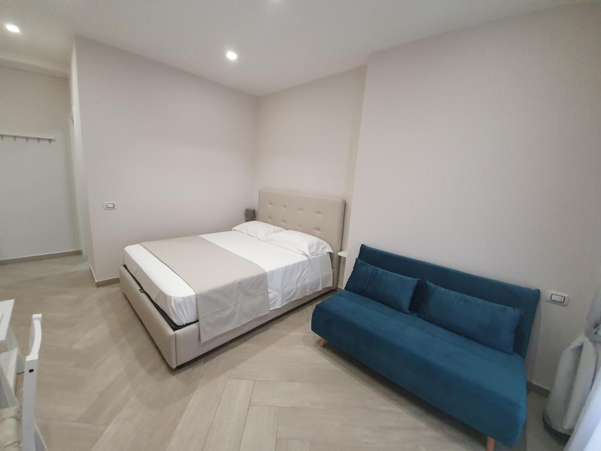 ナポリ Dimora Costantino Bed & Breakfast エクステリア 写真