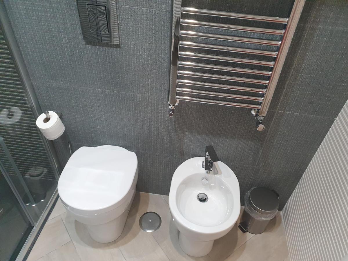 ナポリ Dimora Costantino Bed & Breakfast エクステリア 写真