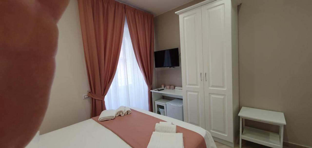 ナポリ Dimora Costantino Bed & Breakfast エクステリア 写真