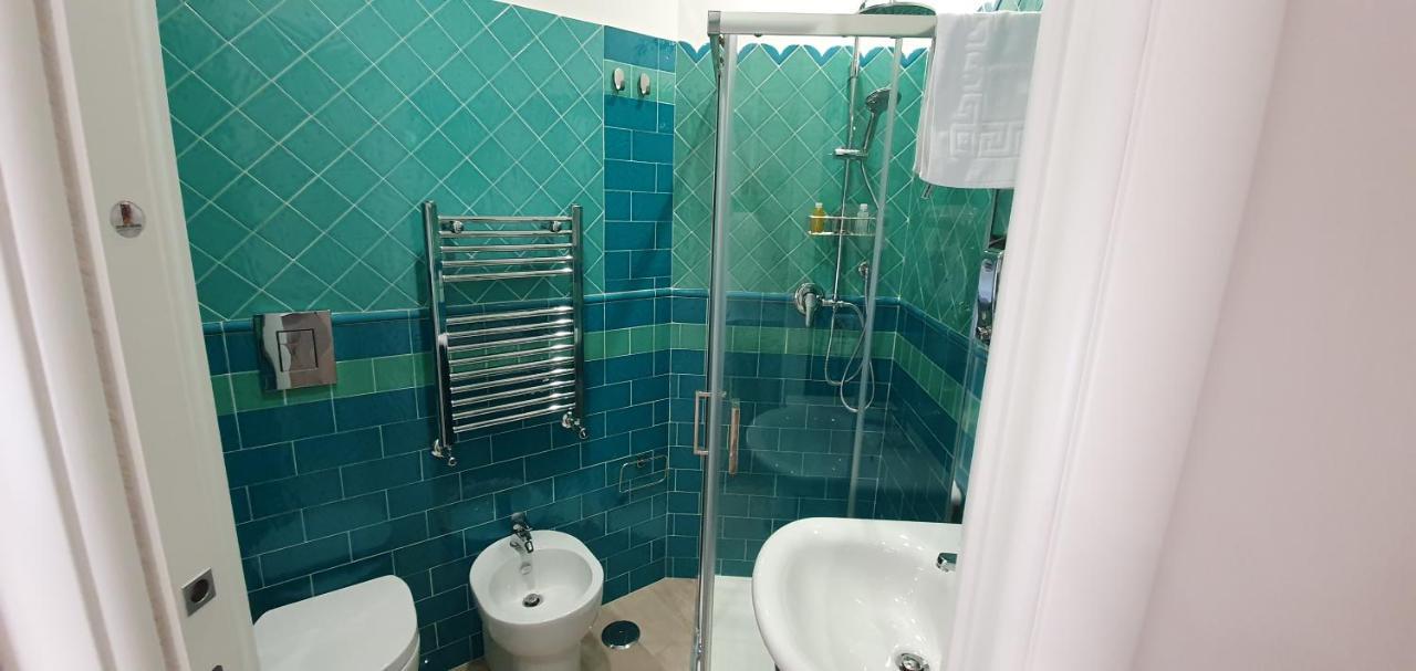 ナポリ Dimora Costantino Bed & Breakfast エクステリア 写真