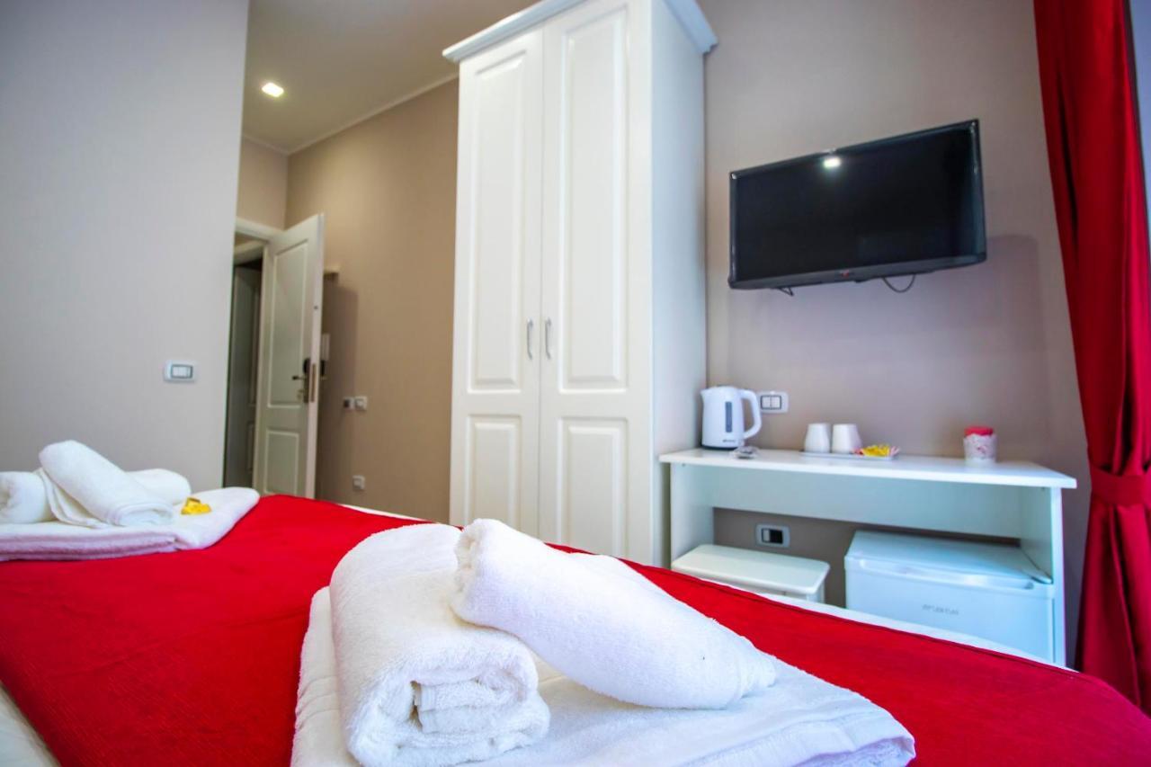 ナポリ Dimora Costantino Bed & Breakfast エクステリア 写真