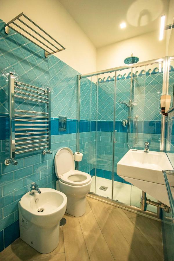 ナポリ Dimora Costantino Bed & Breakfast エクステリア 写真