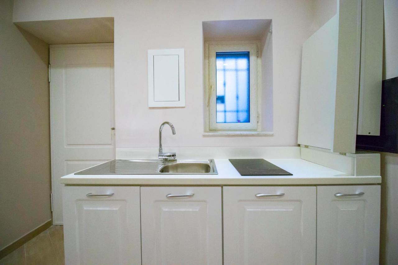 ナポリ Dimora Costantino Bed & Breakfast エクステリア 写真